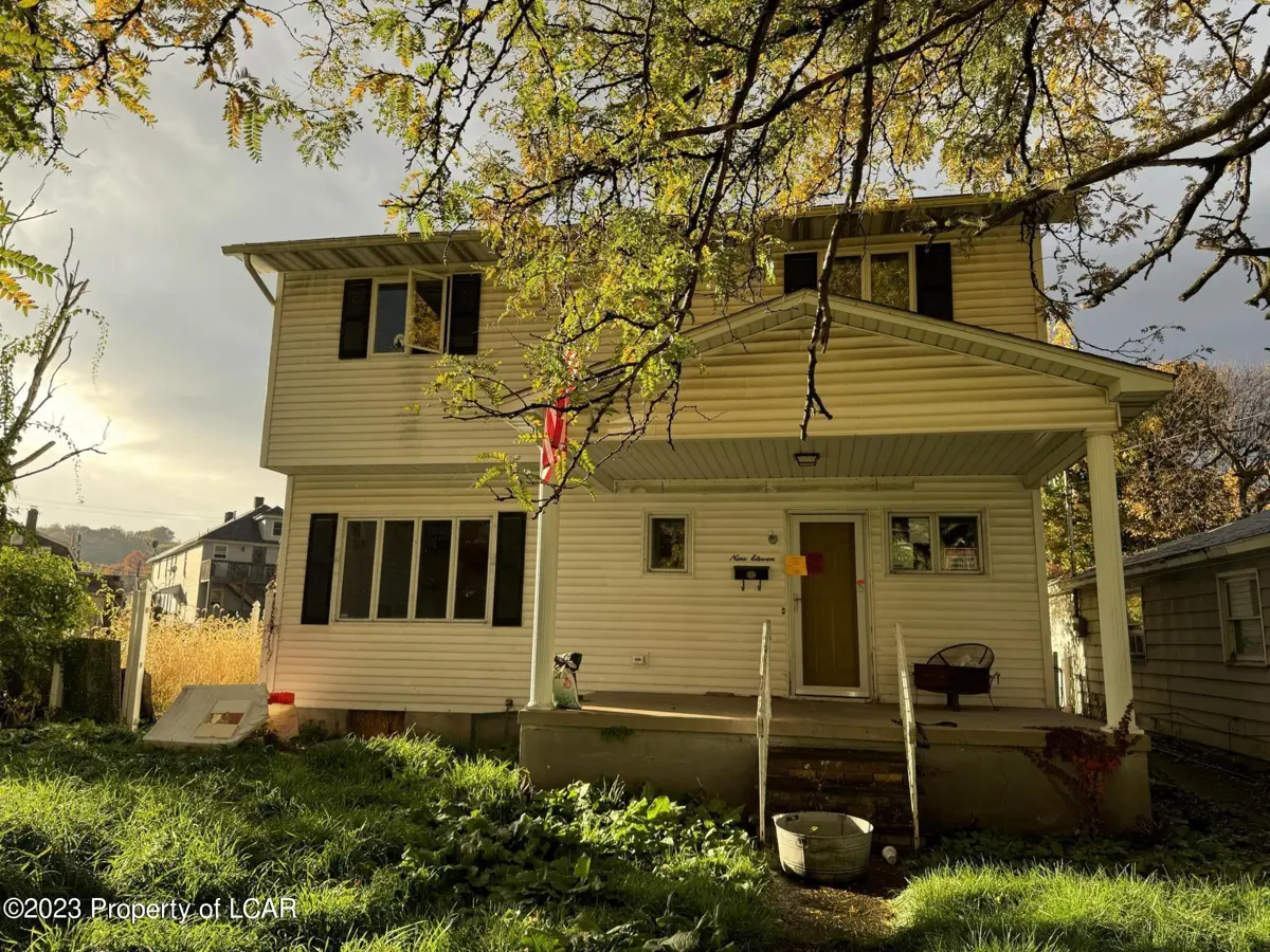 911 Albright Avenue, Scranton in Scranton