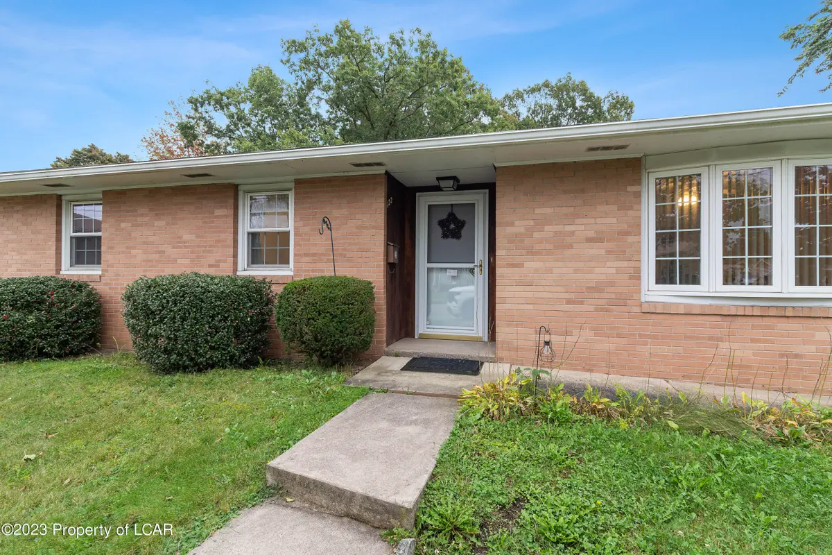 122 E 22nd Street, Hazleton in Hazleton