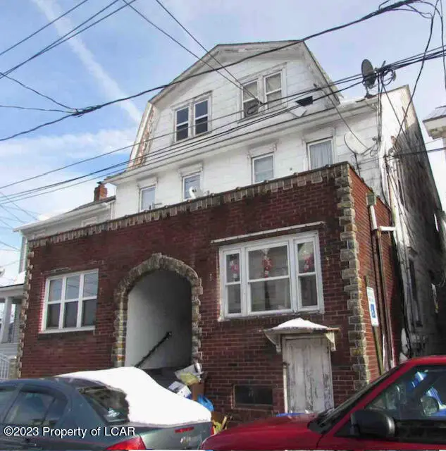 105 S Vine Street, Hazleton in Hazleton