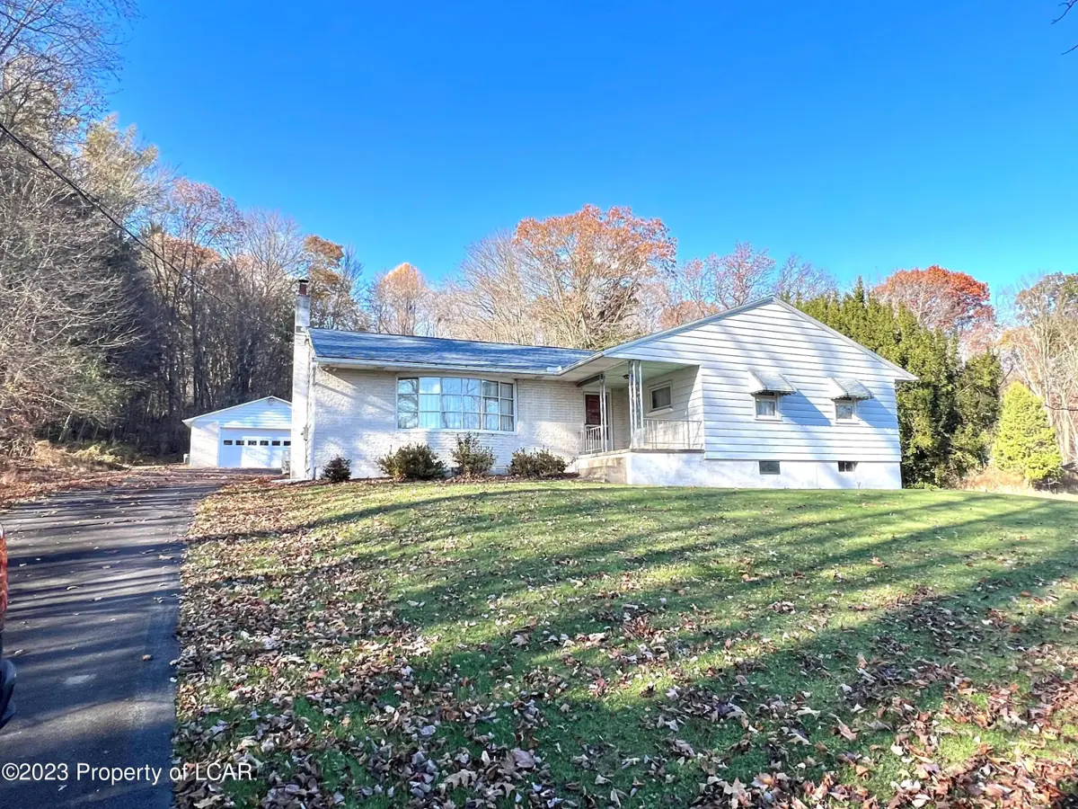 488 Pond Hill Mountain Road, Wapwallopen in Wapwallopen