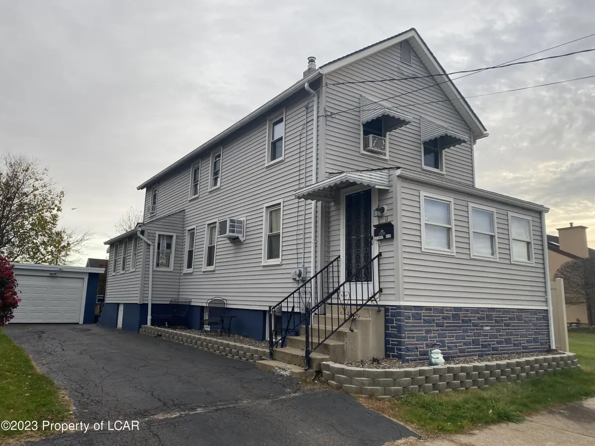 11 Sidney Street, Swoyersville in Swoyersville
