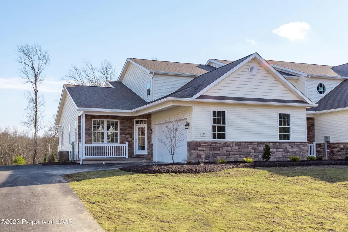 225 Sylvan Lane, Dallas in Dallas