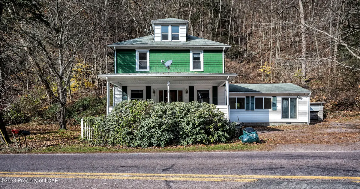 305 N Mill Street, West Nanticoke in West Nanticoke