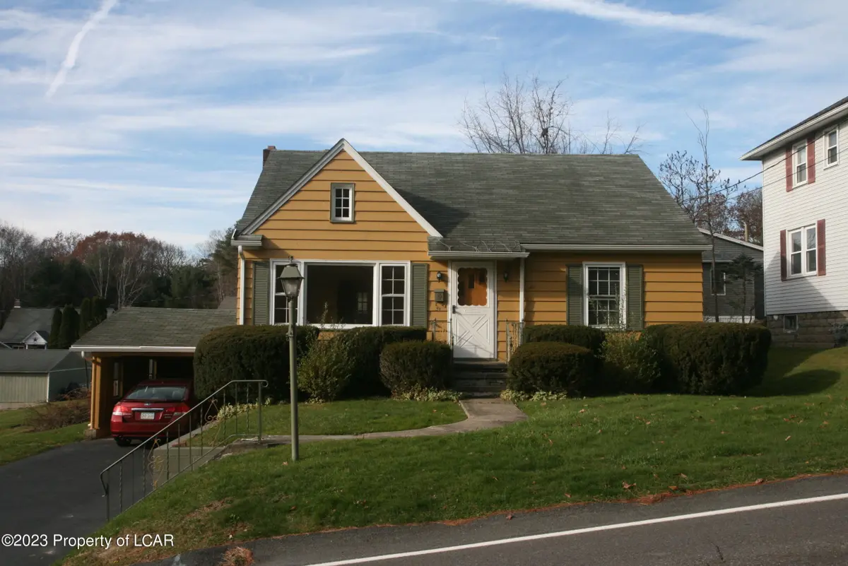34 E Franklin Street, Shavertown in Shavertown