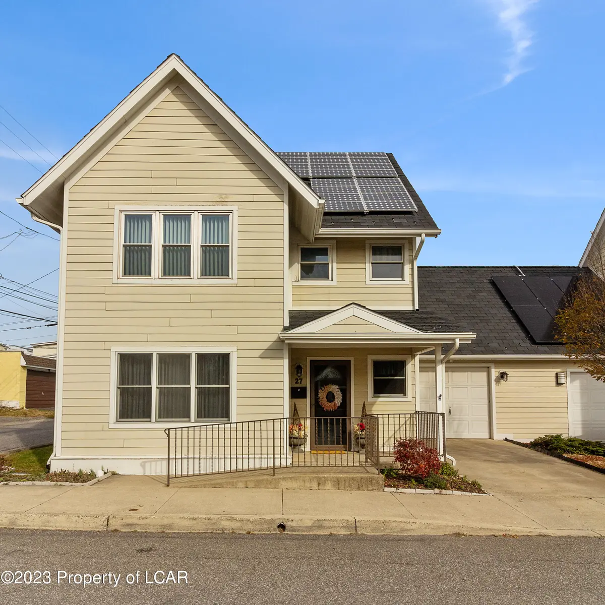 27 E Oak Street, Hazleton in Hazleton