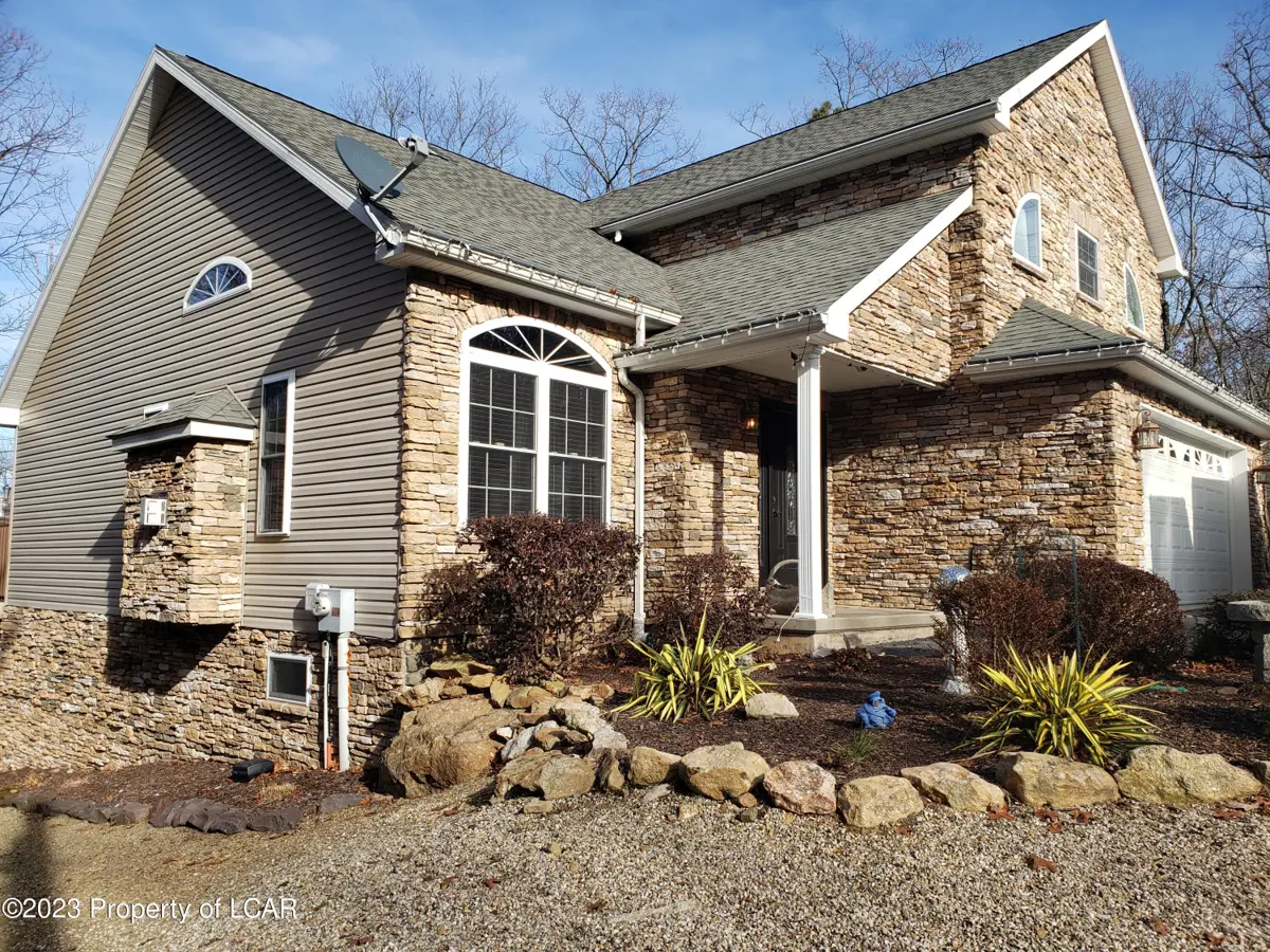 237 Country Club Drive, Hazleton in Hazleton