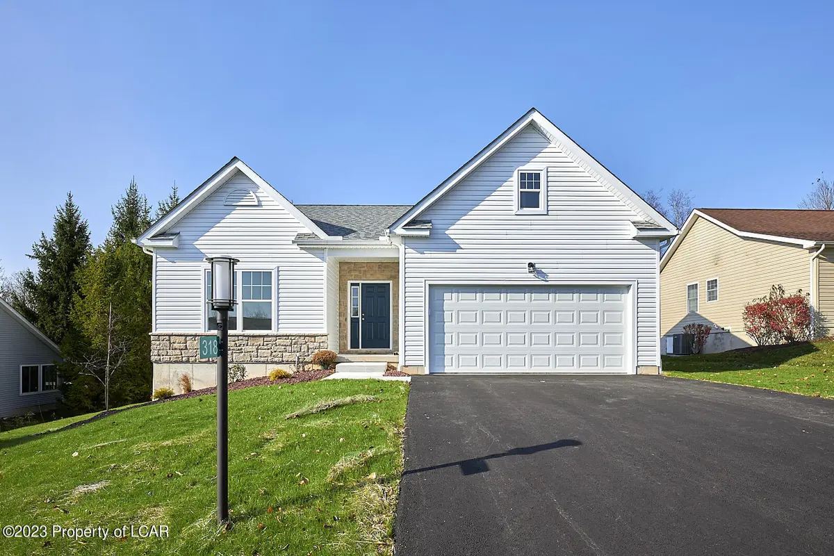 318 Golden Oaks Drive, White Haven in White Haven