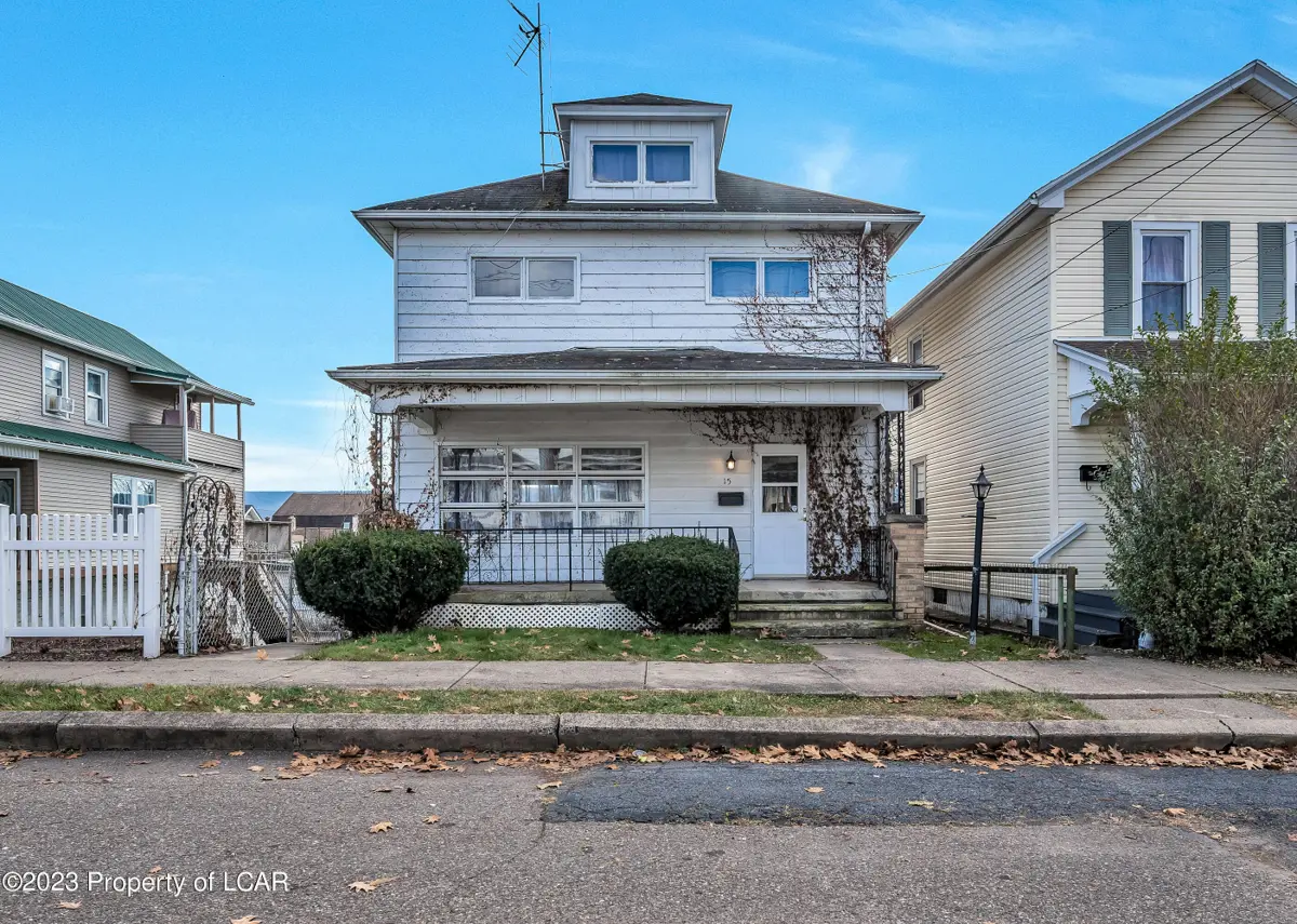 15 W Noble Street, Nanticoke in Nanticoke