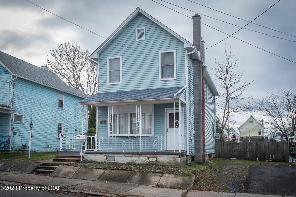 209 McLean Street, Wilkes-Barre in Wilkes-Barre