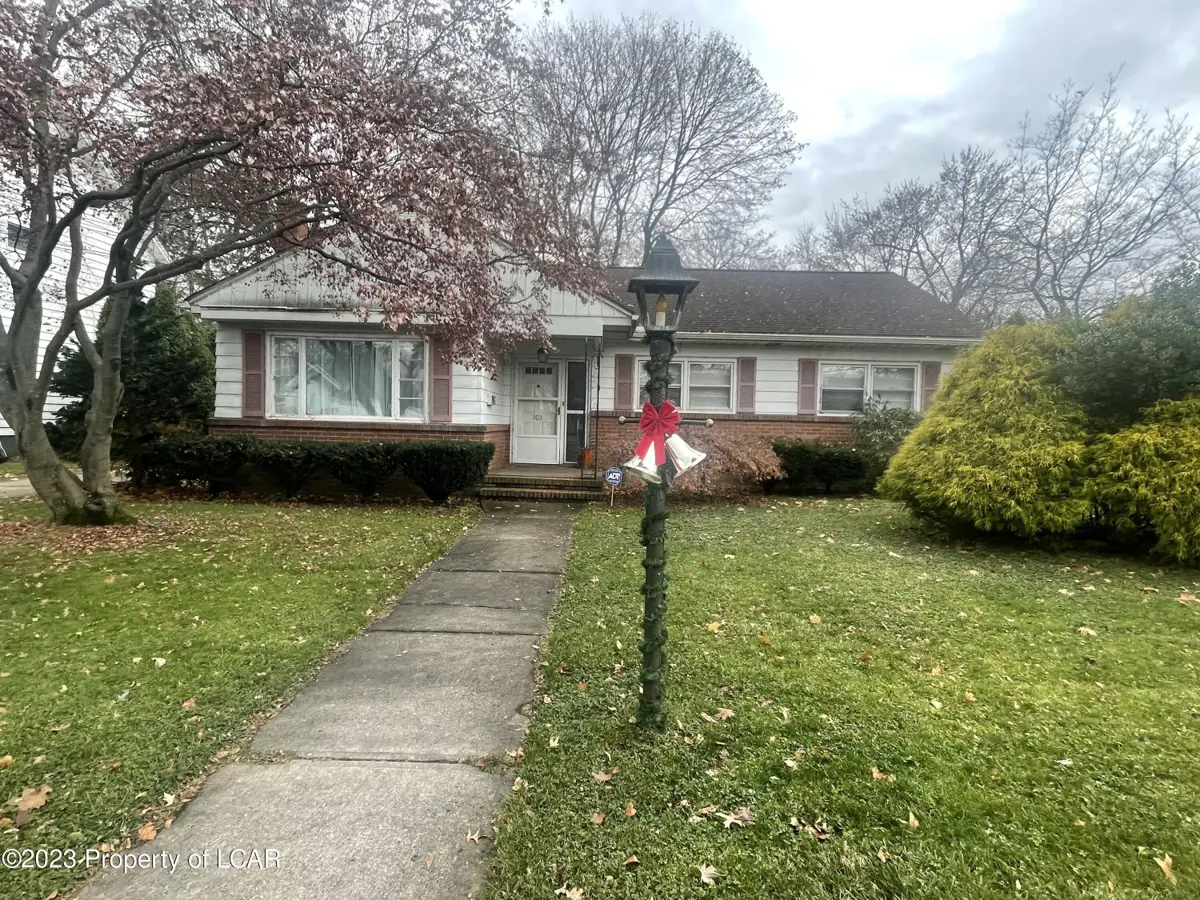 303 Butler Street, Kingston in Kingston