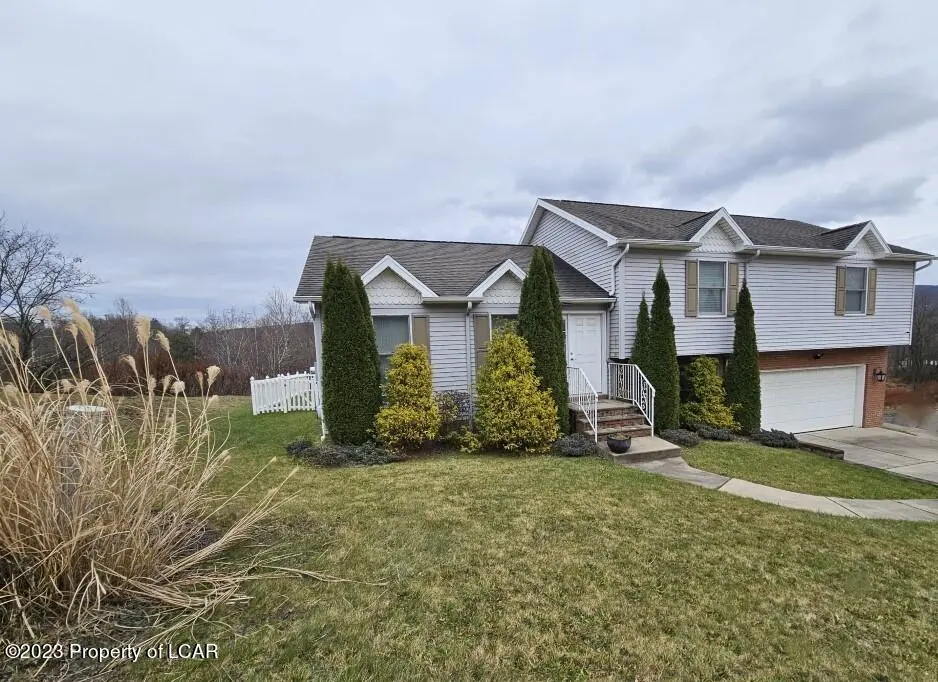 24 Musket Drive, Hanover Township in Hanover Township