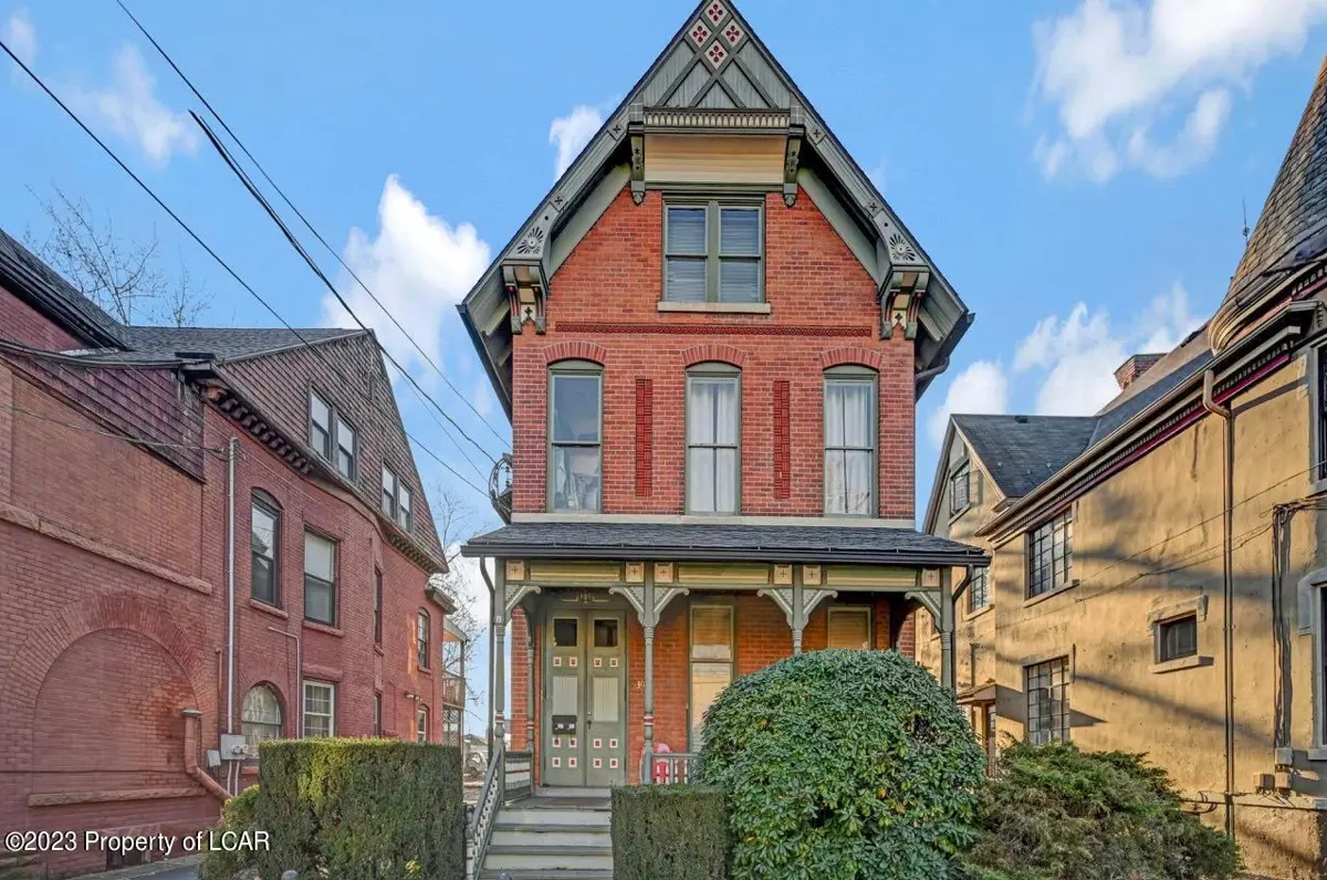 30 W Ross Street, Wilkes-Barre in Wilkes-Barre