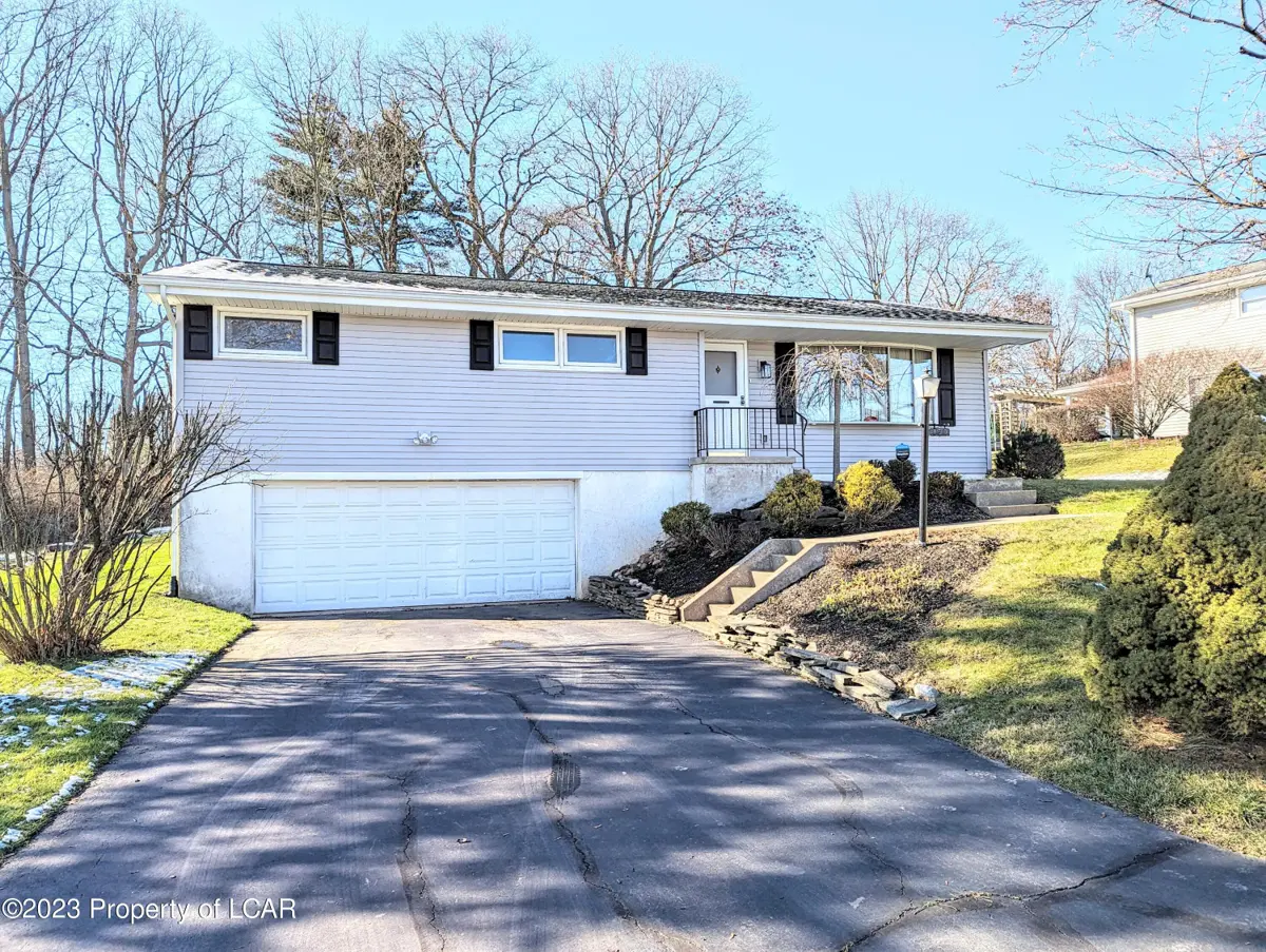 160 Butternut Road, Shavertown in Shavertown