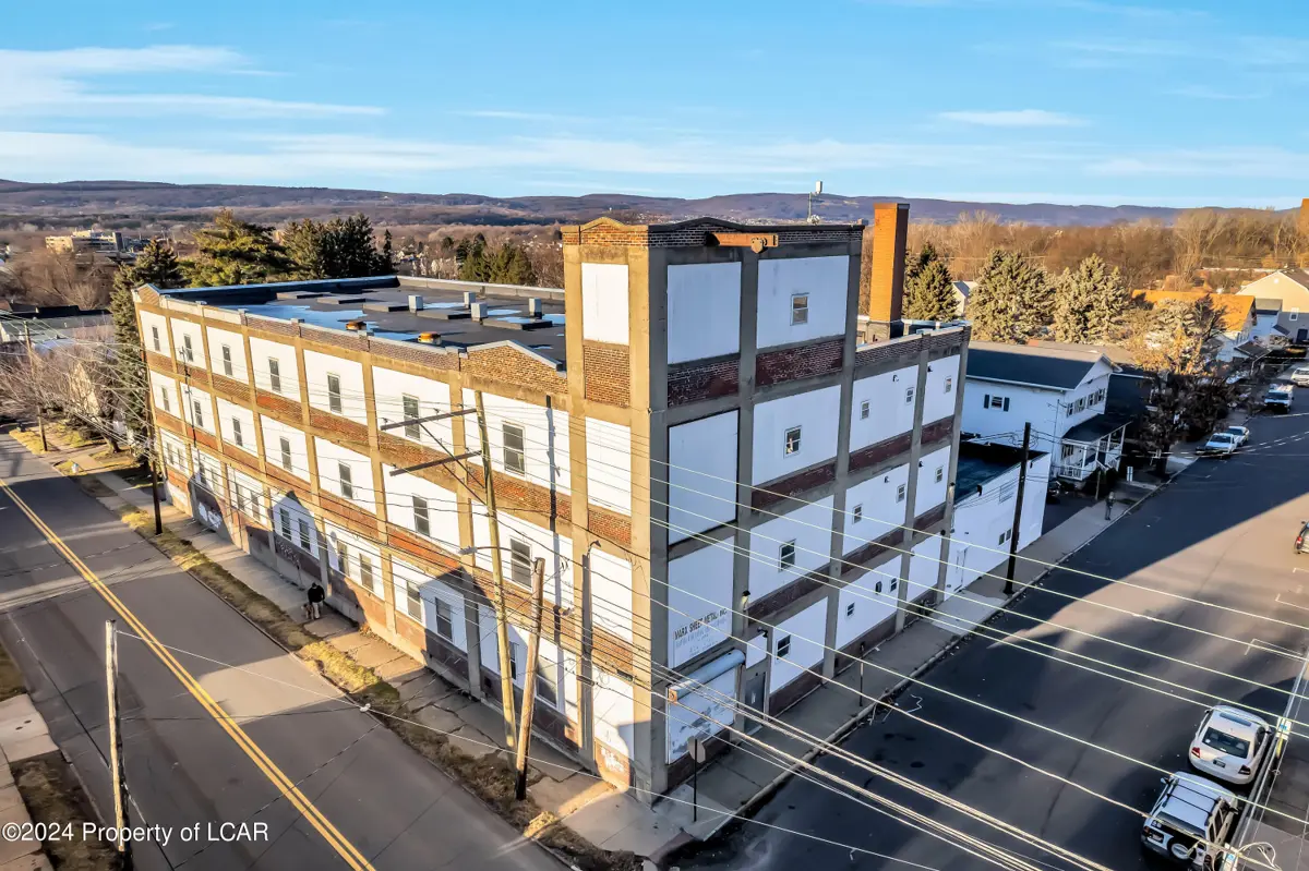 373 High Street, Wilkes-Barre in Wilkes-Barre