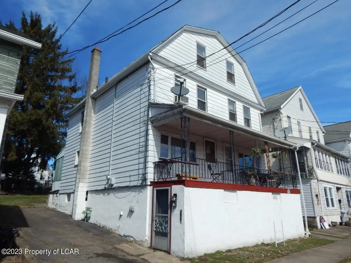 17 Huber Street, Wilkes-Barre in Wilkes-Barre