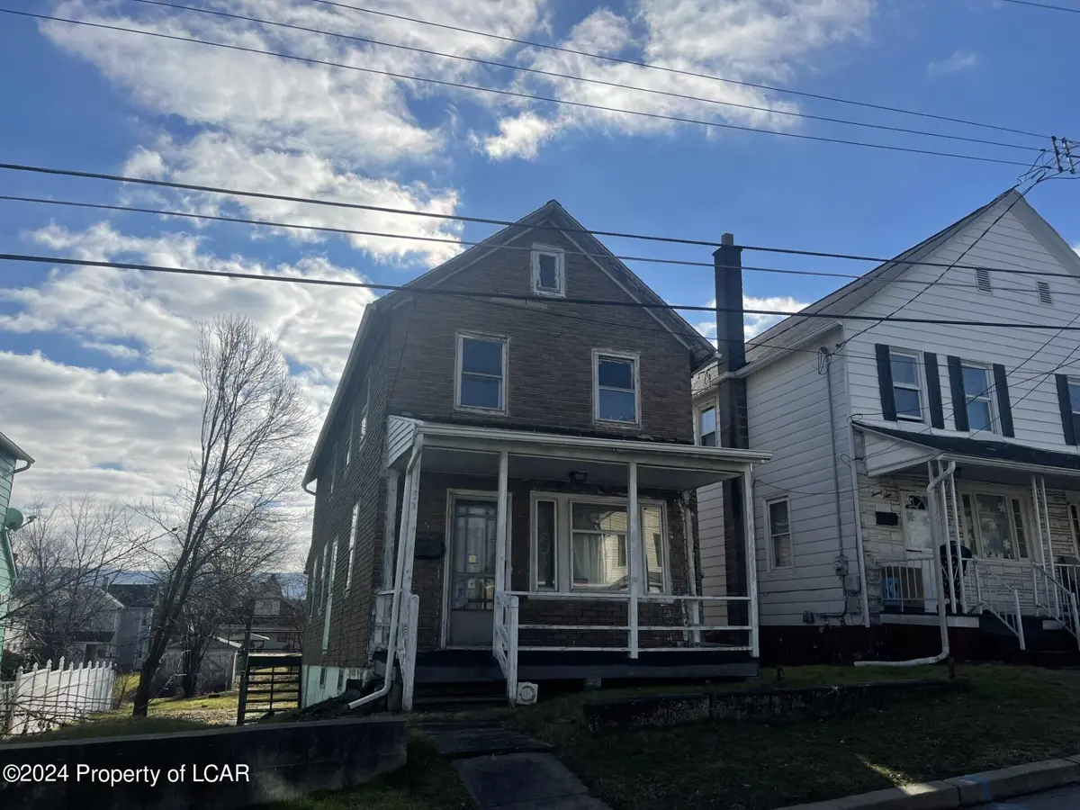 26 E 4th Street, Larksville in Larksville