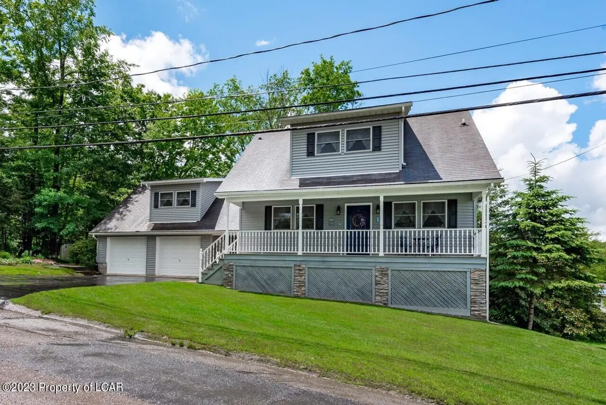 9 Robin Road, Harveys Lake in Harveys Lake