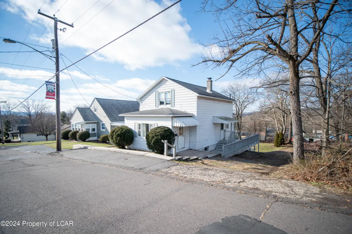 128 N Main Street, Mountain Top in Mountain Top