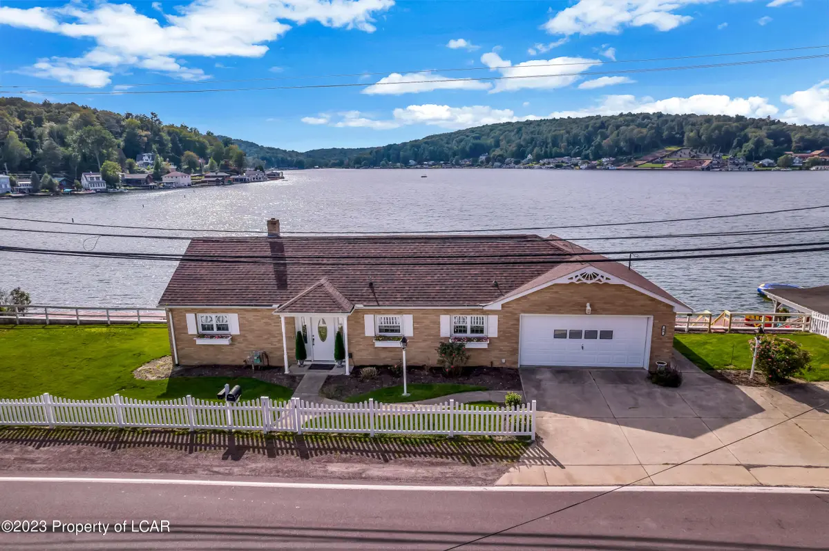 46 Lakeside Drive, Harveys Lake in Harveys Lake