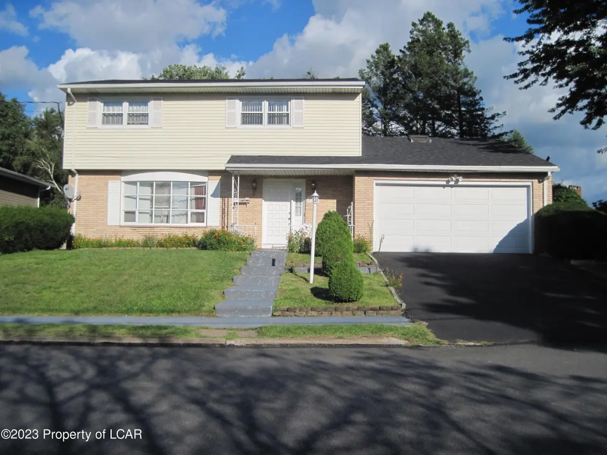 164 Wilson Drive, Hazleton in Hazleton