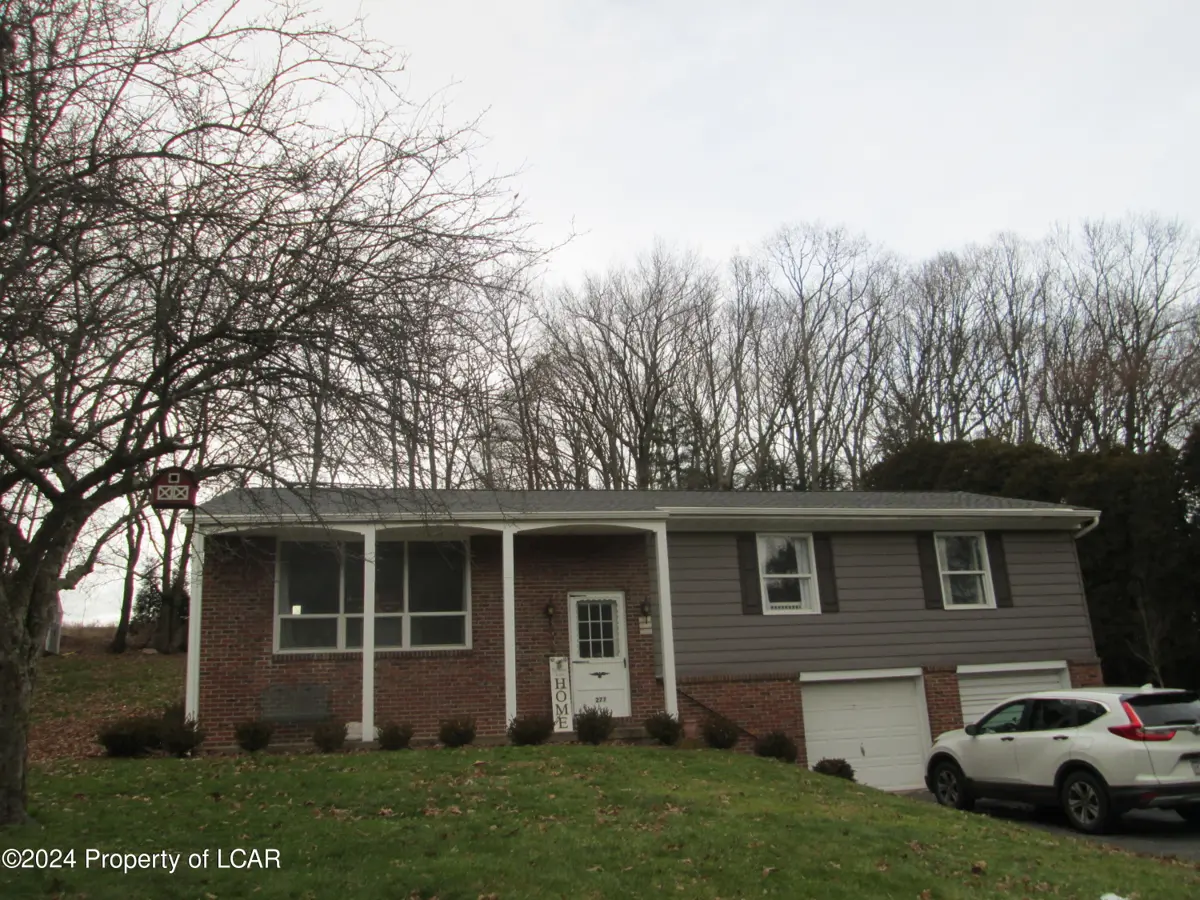 277 W County Road, Sugarloaf in Sugarloaf