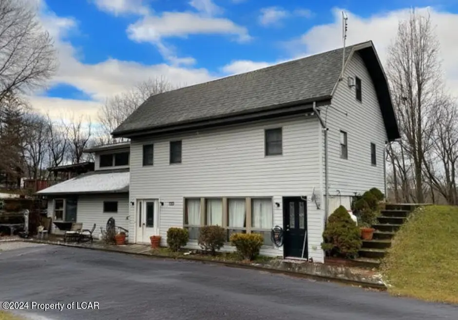 24 Walnut Avenue, Sugarloaf in Sugarloaf