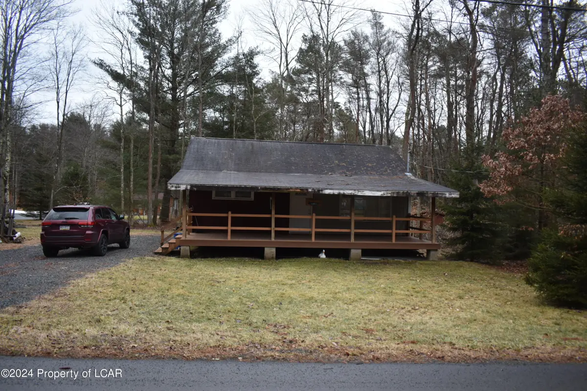 1256 Old Coach Drive, Blakeslee in Blakeslee