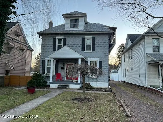 292 W 8th Street, West Wyoming - 4 bed - 3 bath - 2,380 SF
