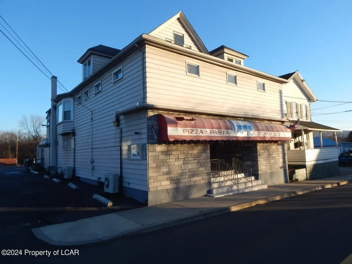 20 School Street, Plains in Plains