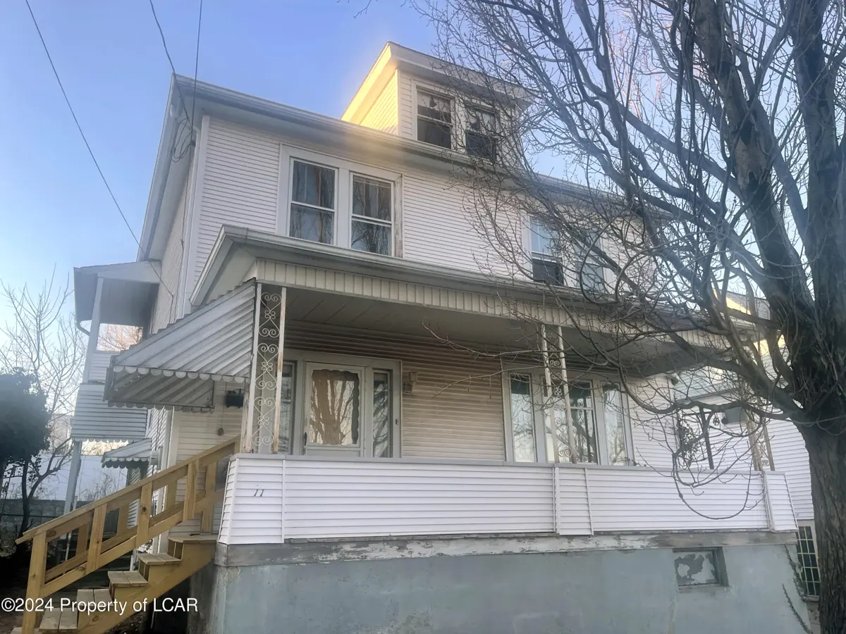 11 Loomis Street, Wilkes-Barre in Wilkes-Barre