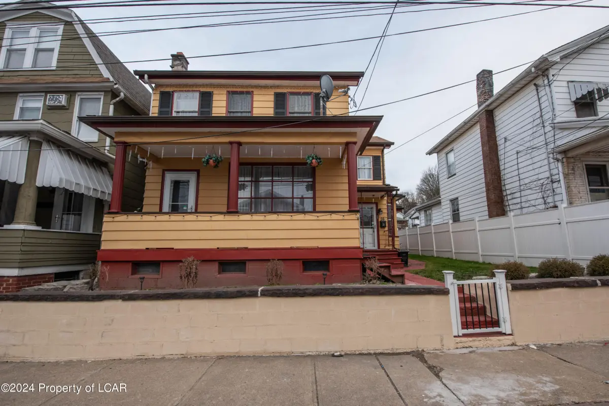 26 Hutson Street, Wilkes-Barre in Wilkes-Barre