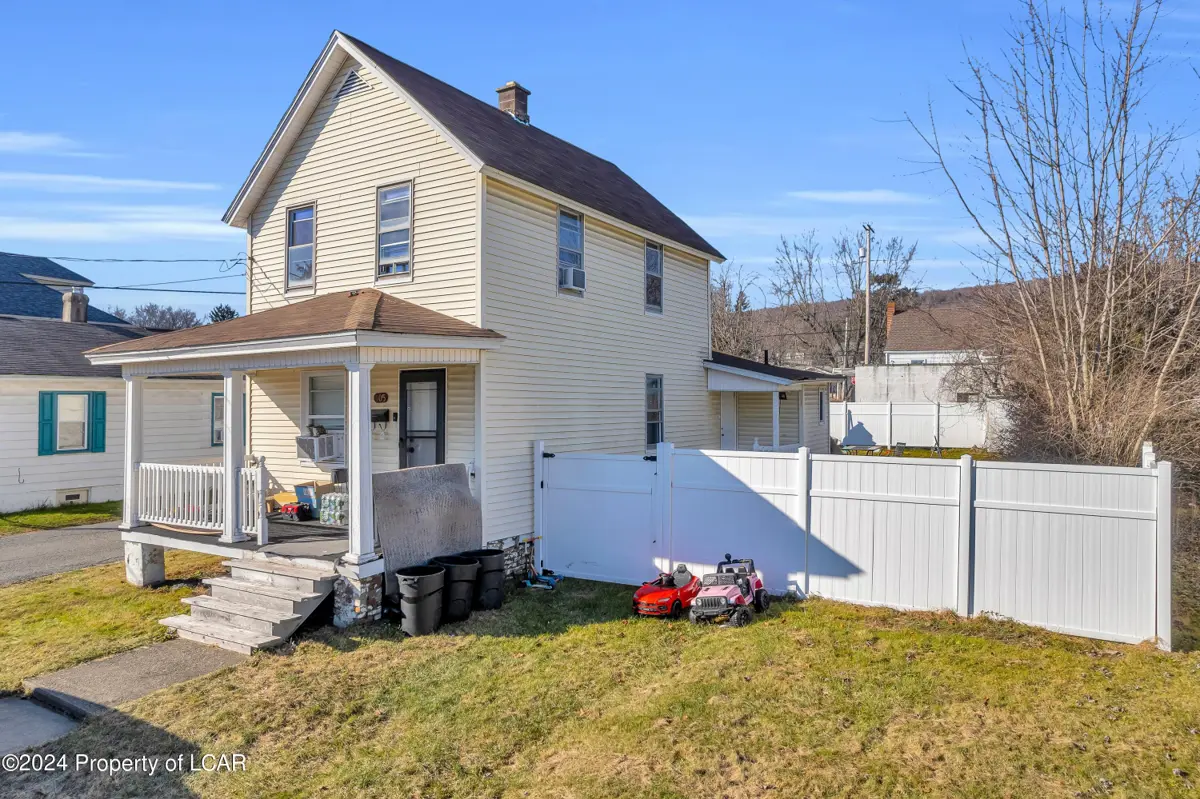 405 N Dexter Avenue, Scranton in Scranton