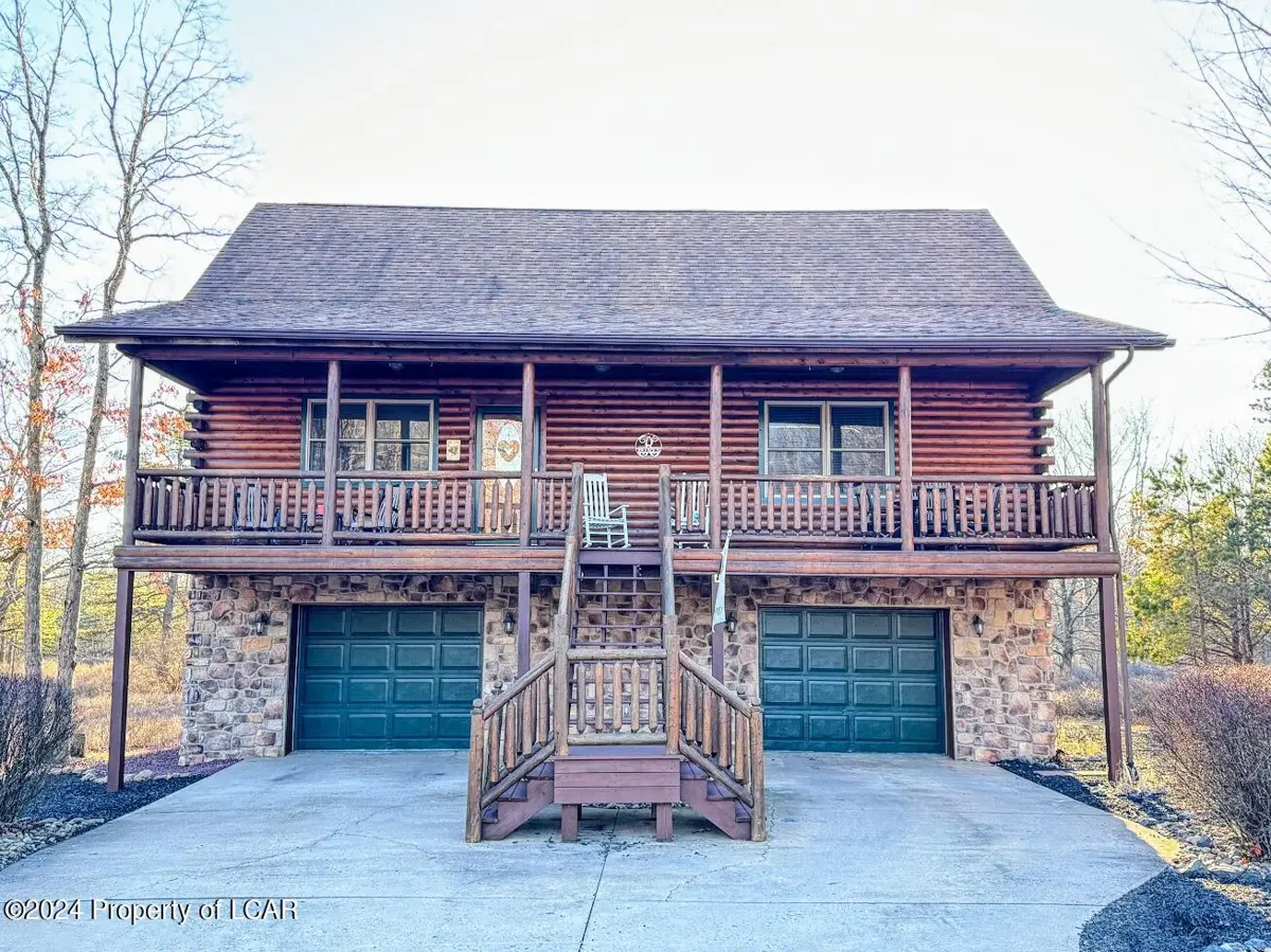 30 Winged Foot Dr., Hazle Township in Hazle Township