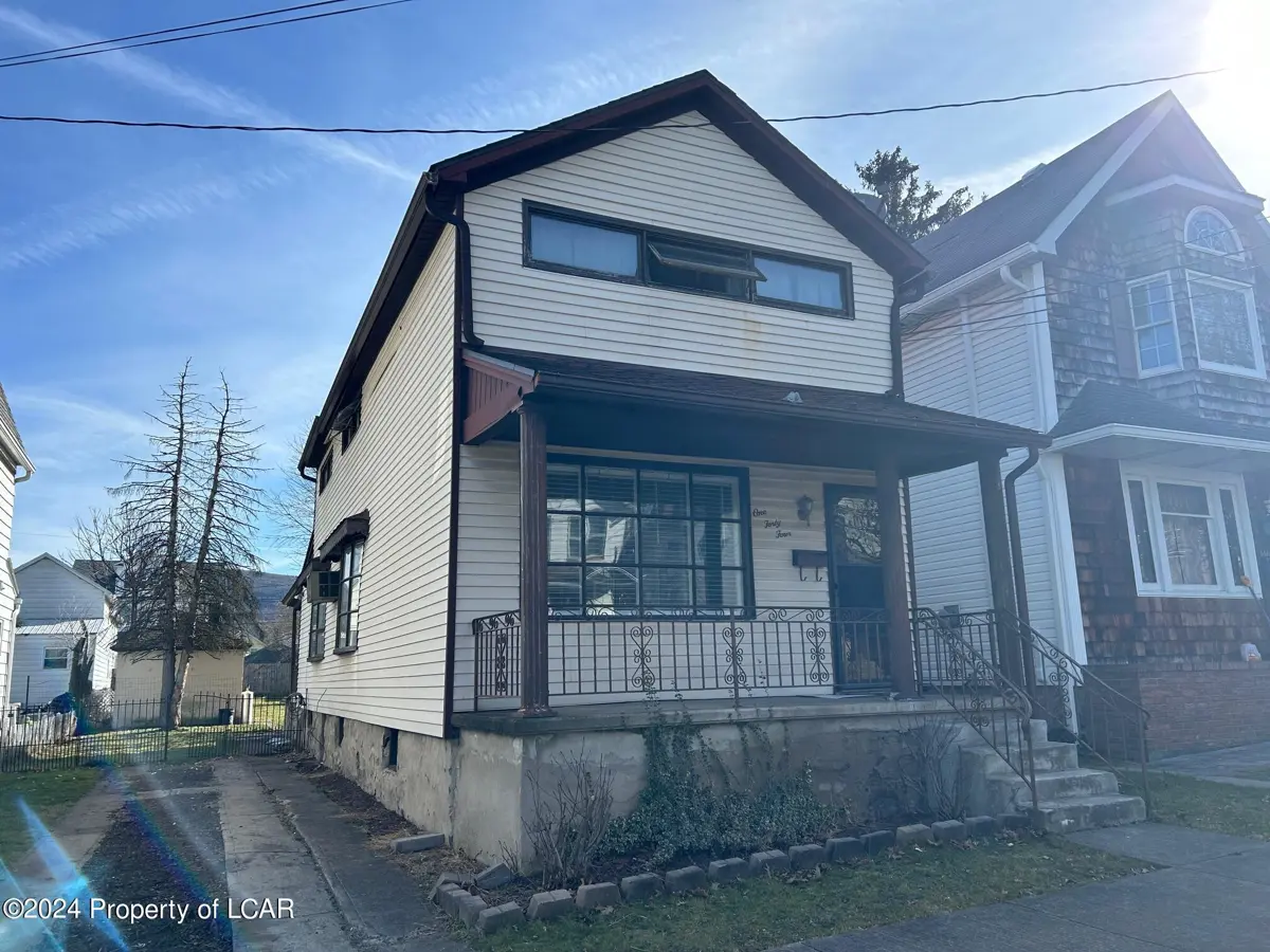 144 S Meade Street, Wilkes-Barre in Wilkes-Barre