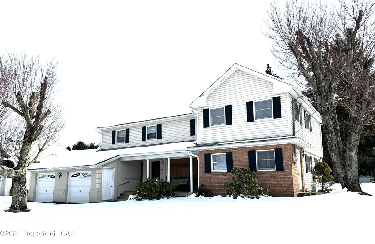 3 N Park Lane, Mountain Top in Mountain Top
