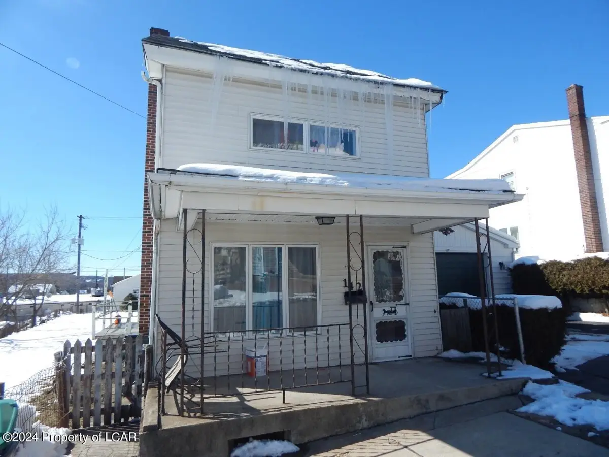 142 S Middle Street, Frackville in Frackville