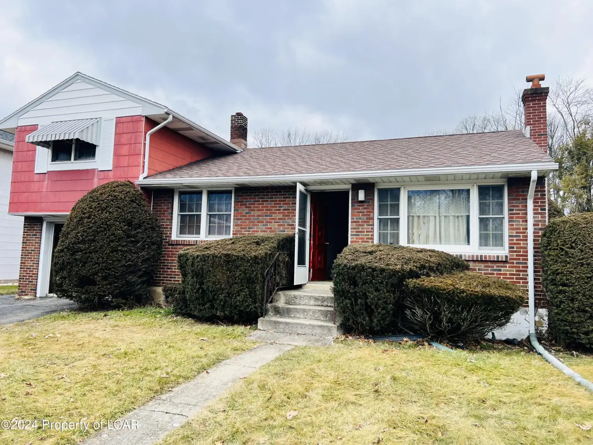32 Meadow Avenue, Tamaqua in Tamaqua
