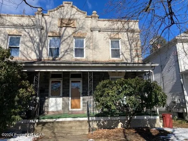 96 S Maple Avenue, Kingston in Kingston