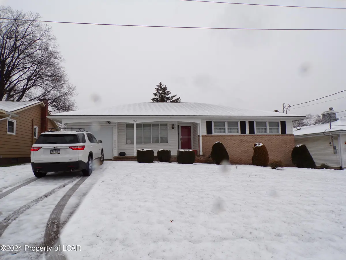 6 Seminary Road, Hanover Township in Hanover Township