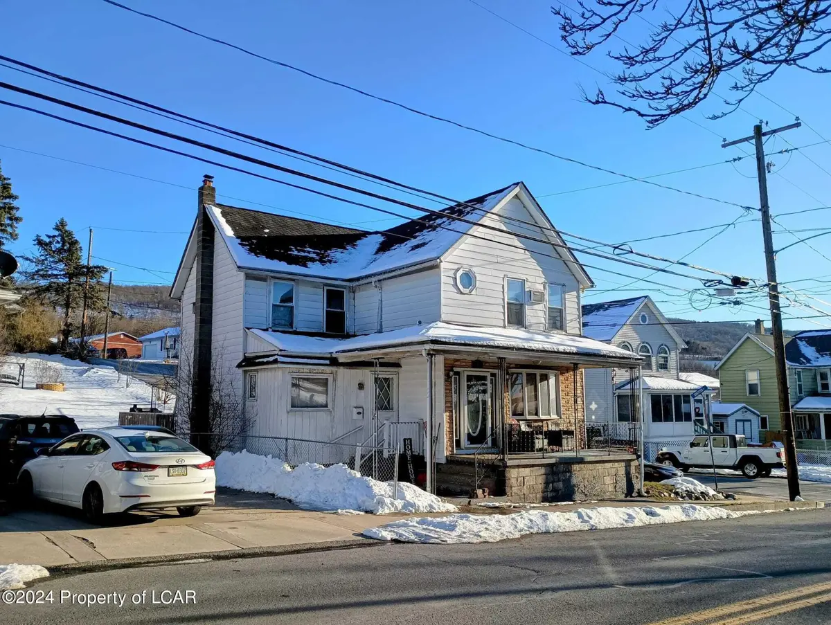 182 S Main Street, Hanover Township in Hanover Township