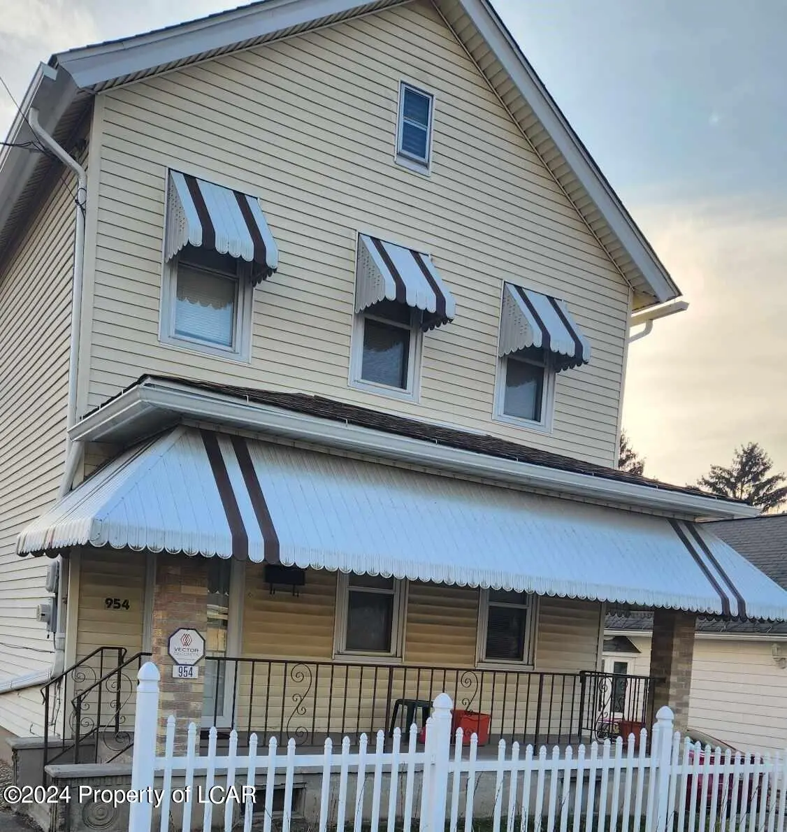 954 E Elm Street, Scranton in Scranton