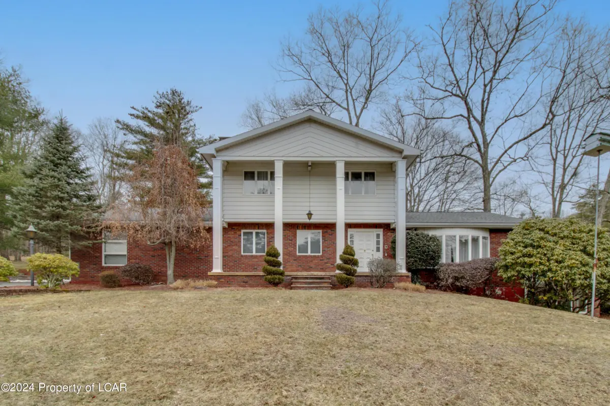 430 Country Club Road, Dallas in Dallas
