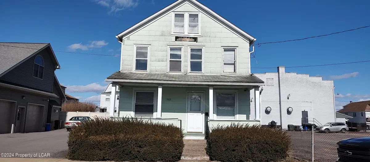 565 Shawnee Street, Hanover in Hanover