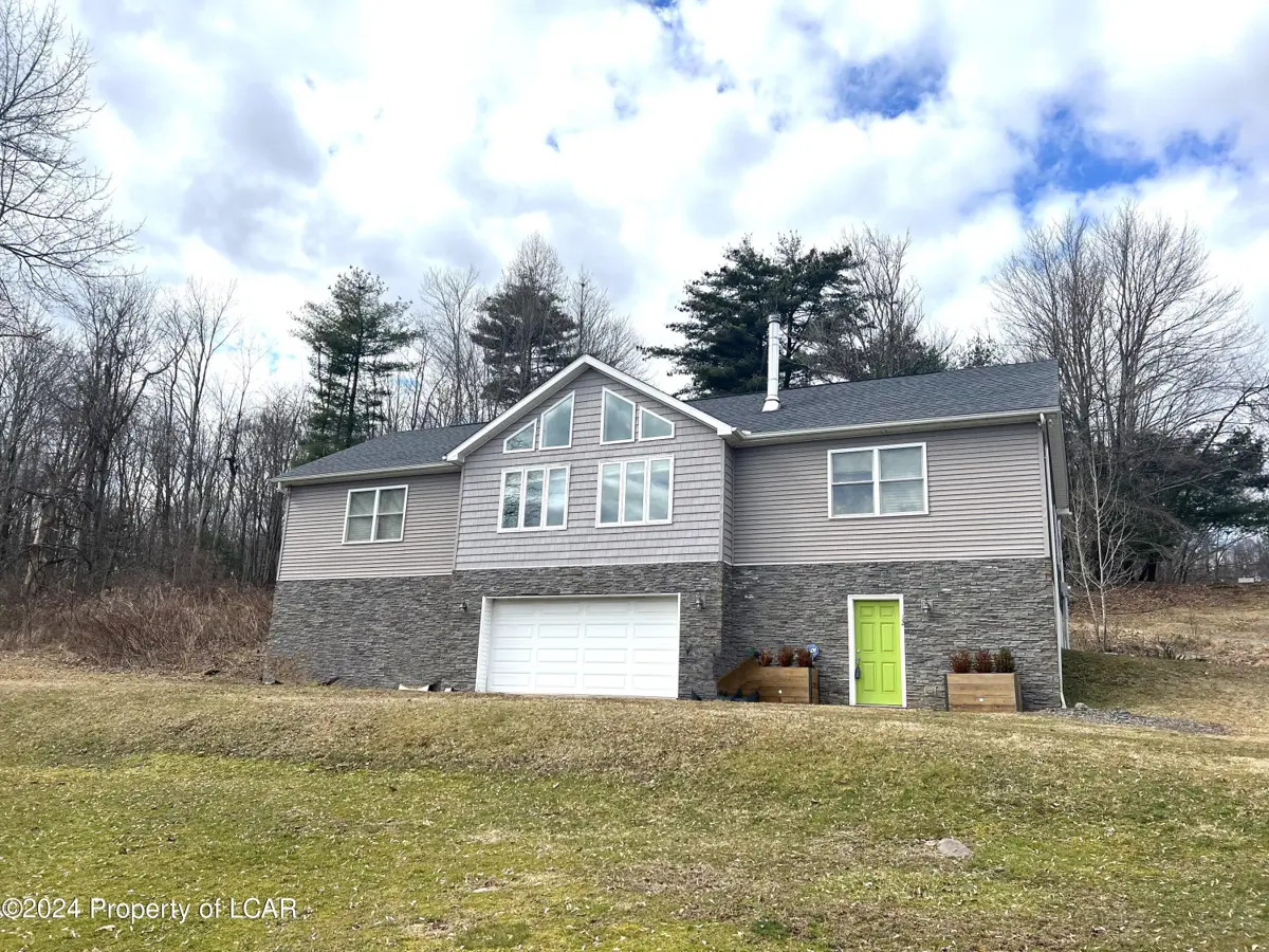 12 Roosevelt Street, Harveys Lake in Harveys Lake