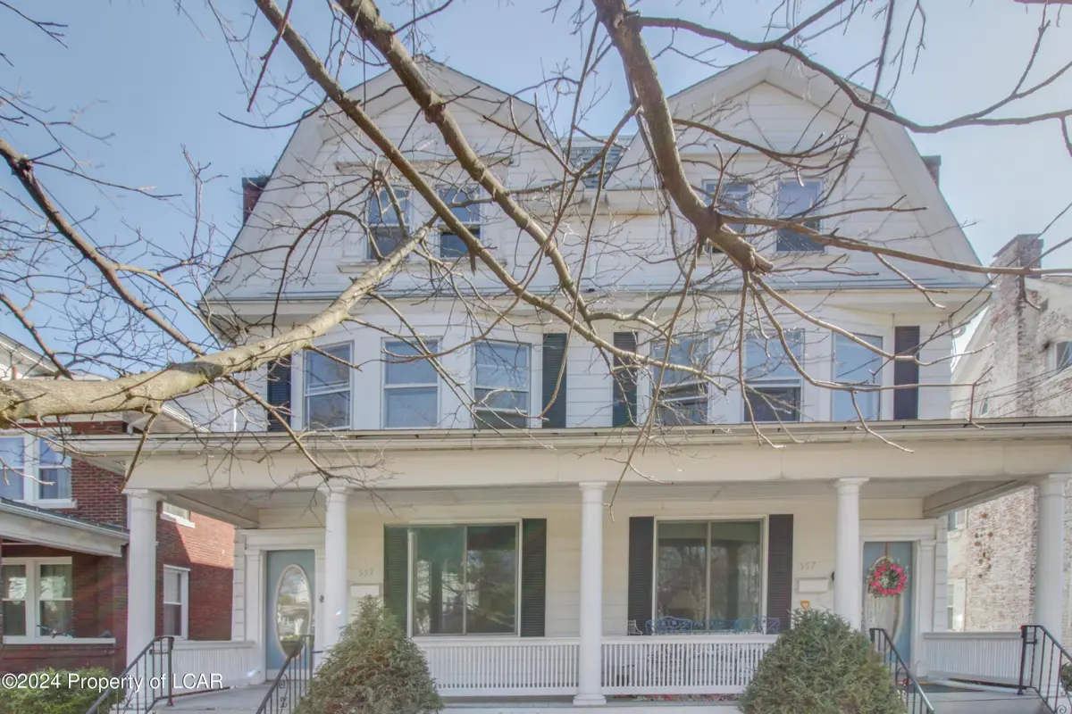557-559 Charles Avenue, Kingston in Kingston