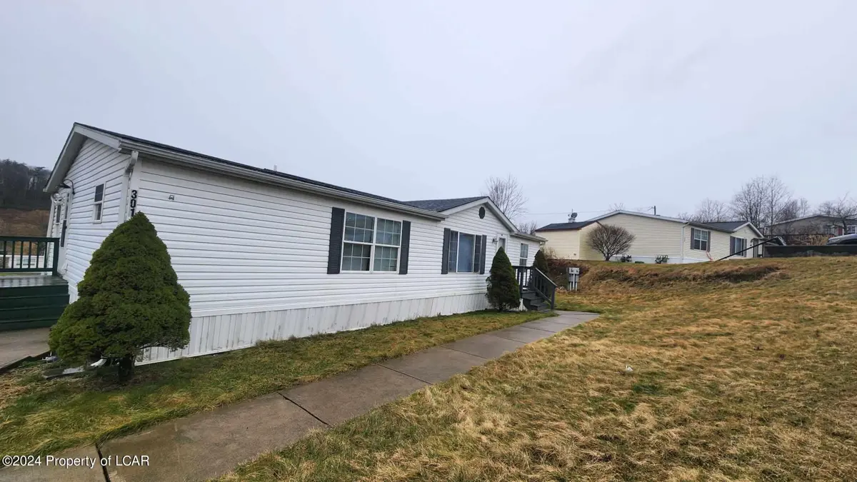 301 Echo Valley Drive, Shavertown in Shavertown