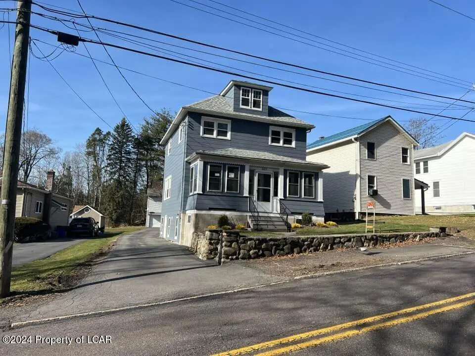 2471 S Main Street, Hanover Township in Hanover Township