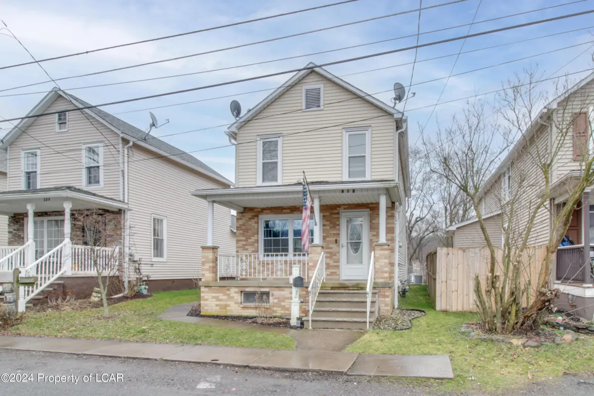 283 E Broadway Street, Larksville in Larksville