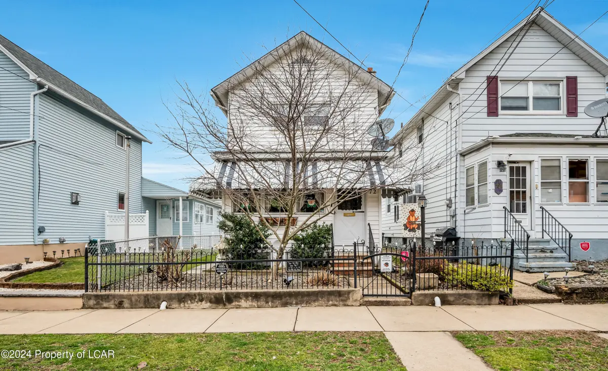 72 E Thomas Street, Wilkes-Barre in Wilkes-Barre