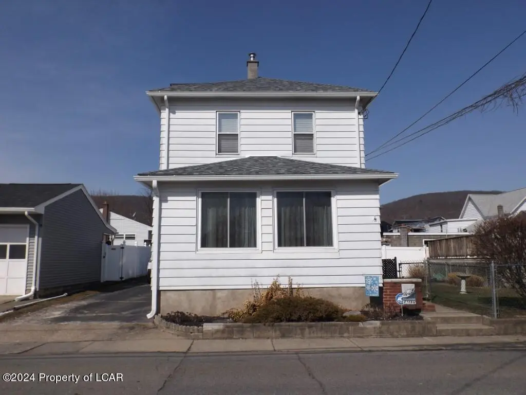 11 Gregory Street, West Wyoming in West Wyoming